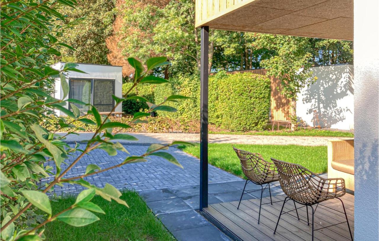 Cozy Home In Heinkenszand With Sauna Екстер'єр фото
