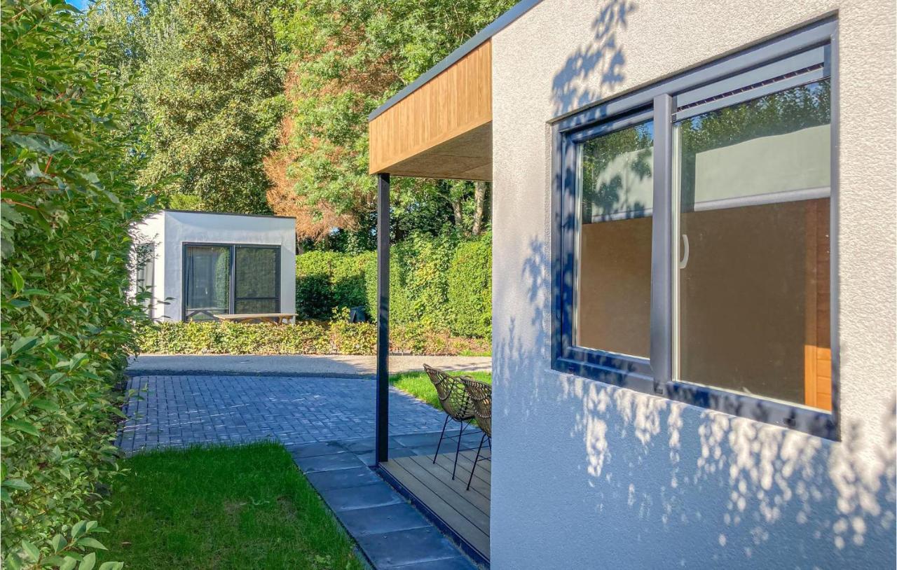 Cozy Home In Heinkenszand With Sauna Екстер'єр фото