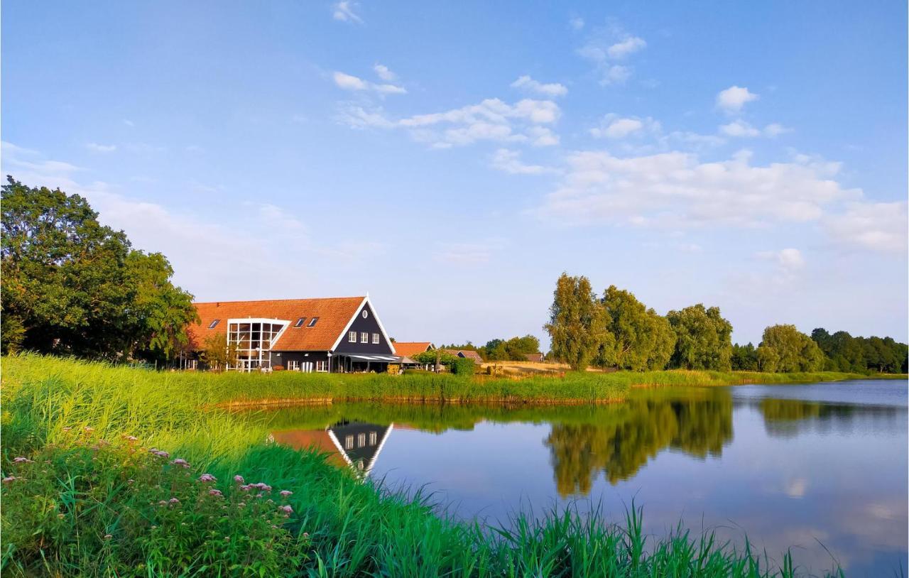 Cozy Home In Heinkenszand With Sauna Екстер'єр фото